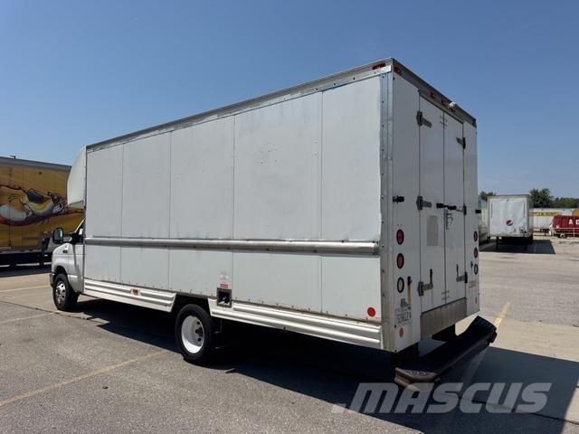 Ford E-350 Dostavna vozila / kombiji