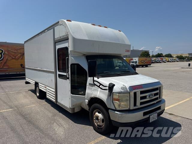 Ford E-350 Dostavna vozila / kombiji