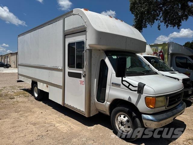 Ford E-350 Dostavna vozila / kombiji