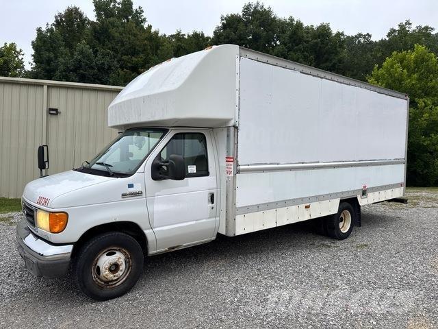 Ford E-350 Dostavna vozila / kombiji