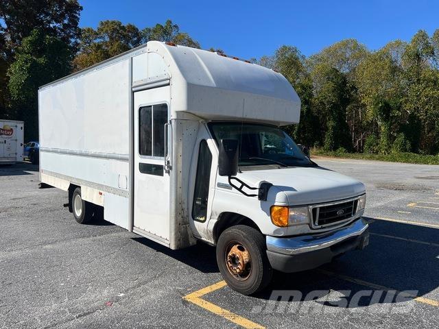 Ford E-350 Sanduk kamioni