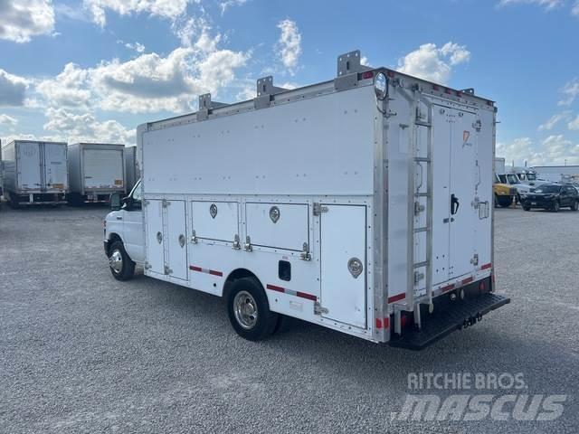 Ford E-450 Pik up kamioni