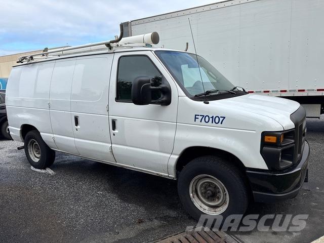 Ford E250 Dostavna vozila / kombiji