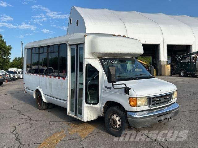 Ford E350 Mini autobusi