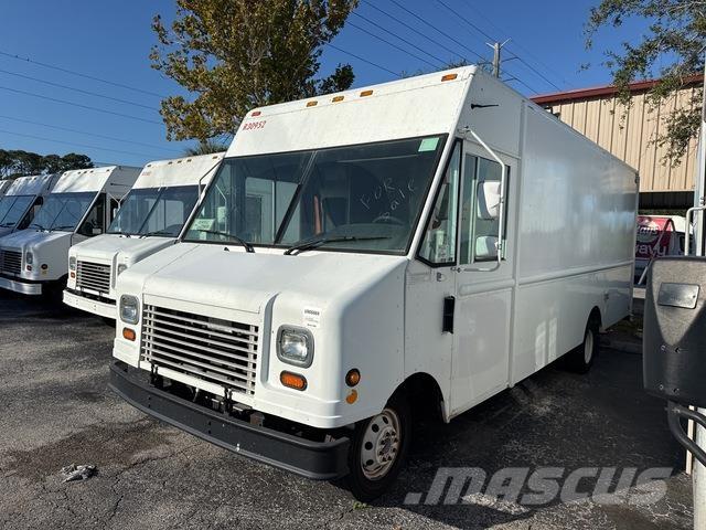 Ford Econoline Sanduk kombiji