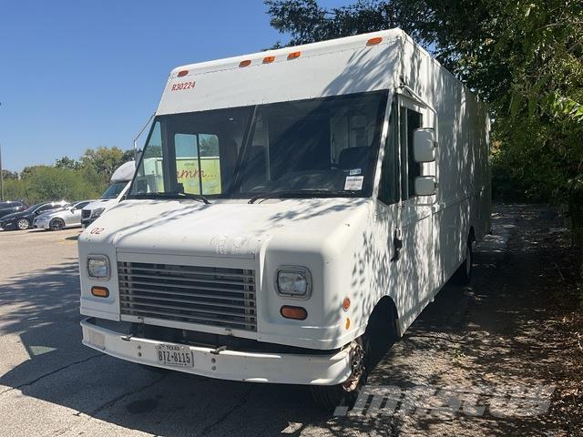 Ford Econoline Sanduk kombiji