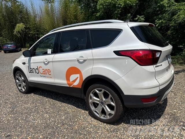 Ford Escape Automobili