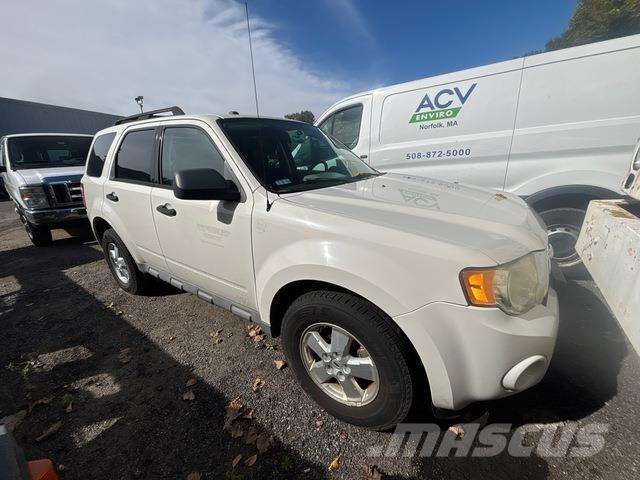 Ford Escape Automobili