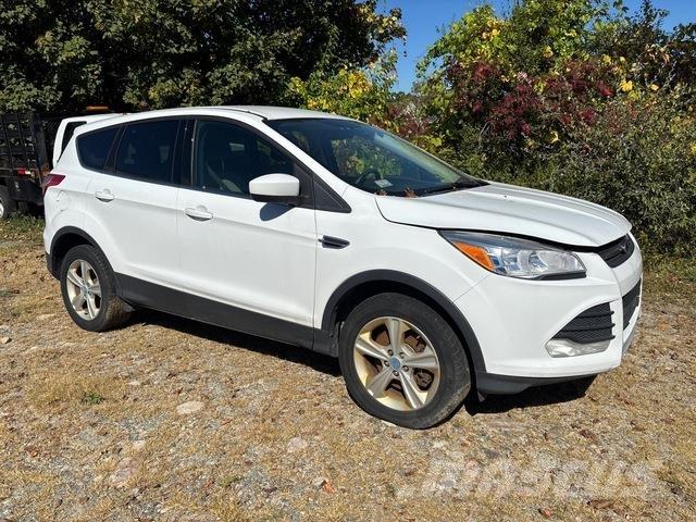 Ford Escape Automobili