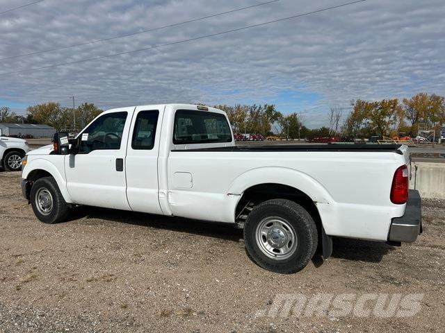 Ford F-250 Pik up kamioni