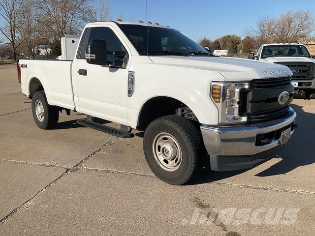 Ford F-250 Pik up kamioni