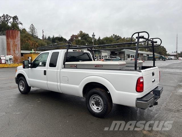 Ford F-250 Pik up kamioni