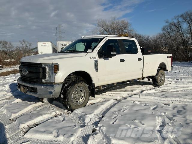 Ford F-250 Pik up kamioni