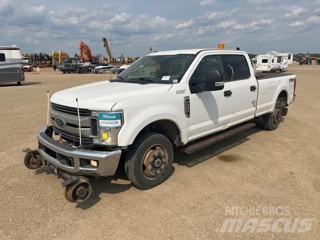 Ford F-350 Ostalo