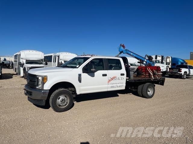 Ford F-350 Polovni mobilni kamioni za bušenje