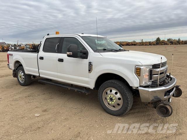 Ford F-350 Pik up kamioni
