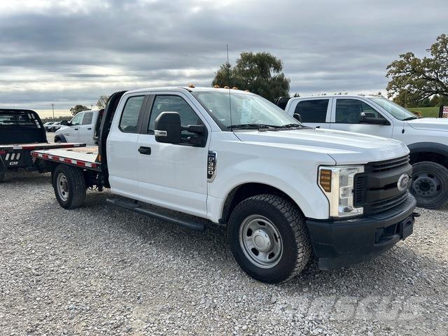 Ford F-350 Kamioni sa otvorenim sandukom