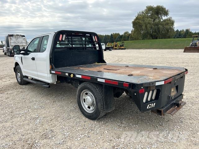 Ford F-350 Kamioni sa otvorenim sandukom