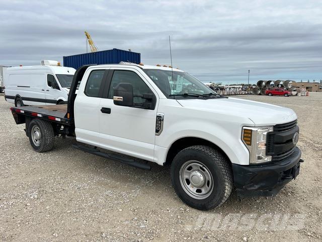 Ford F-350 Kamioni sa otvorenim sandukom