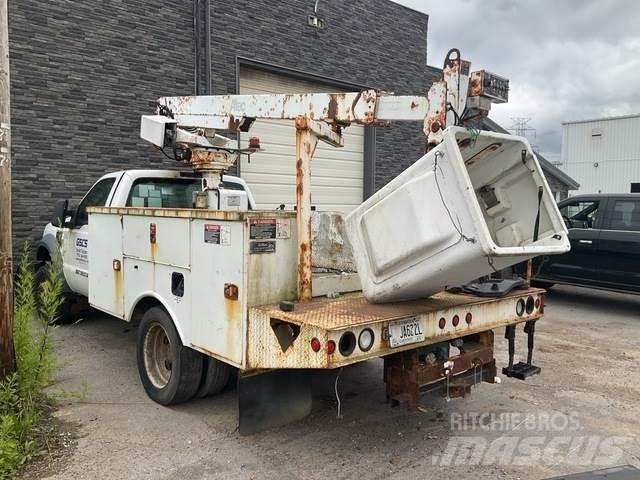 Ford F-450 Auto korpe