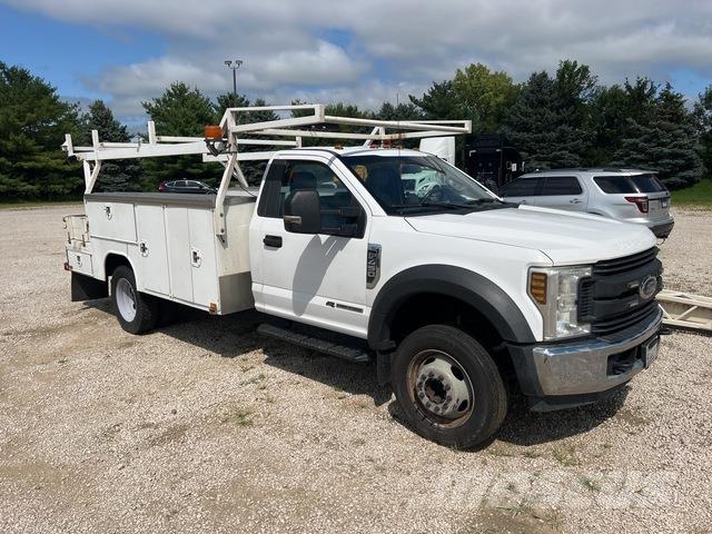 Ford F-450 Pik up kamioni