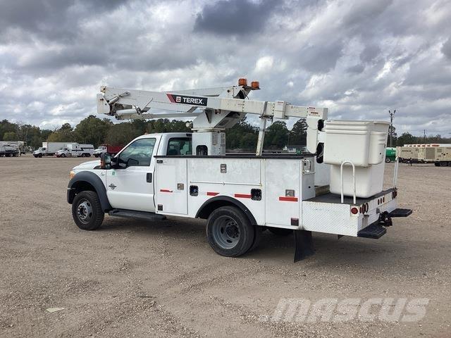 Ford F-550 Auto korpe