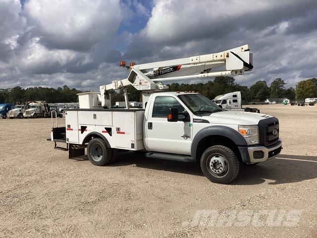 Ford F-550 Auto korpe