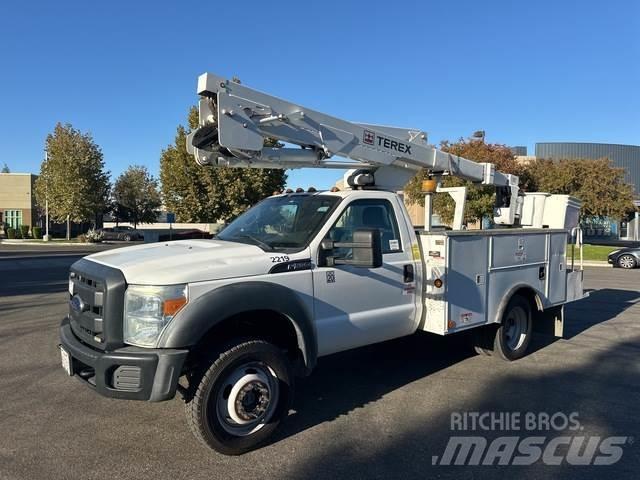 Ford F-550 Auto korpe