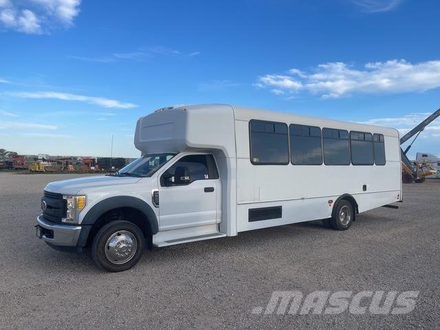 Ford F-550 Automobili