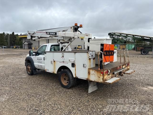 Ford F-550 Auto korpe