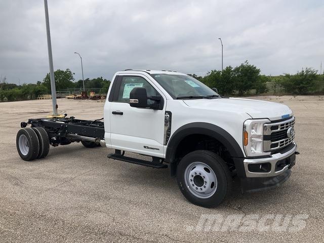 Ford F-550 Kabine i unutrašnjost