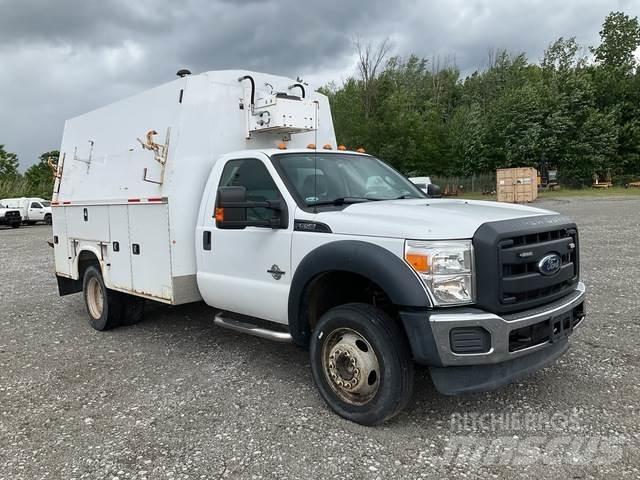 Ford F-550 Pik up kamioni