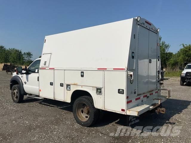 Ford F-550 Pik up kamioni