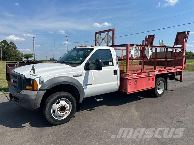 Ford F-550 Kamioni sa otvorenim sandukom