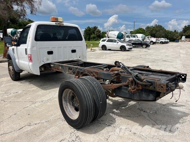 Ford F-550 Kabine i unutrašnjost