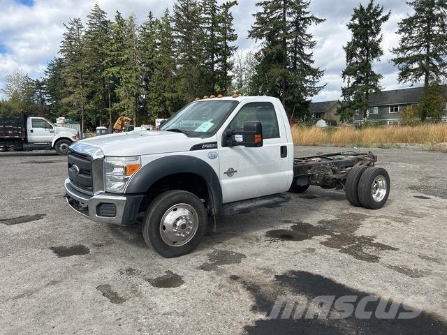 Ford F-550 Kabine i unutrašnjost