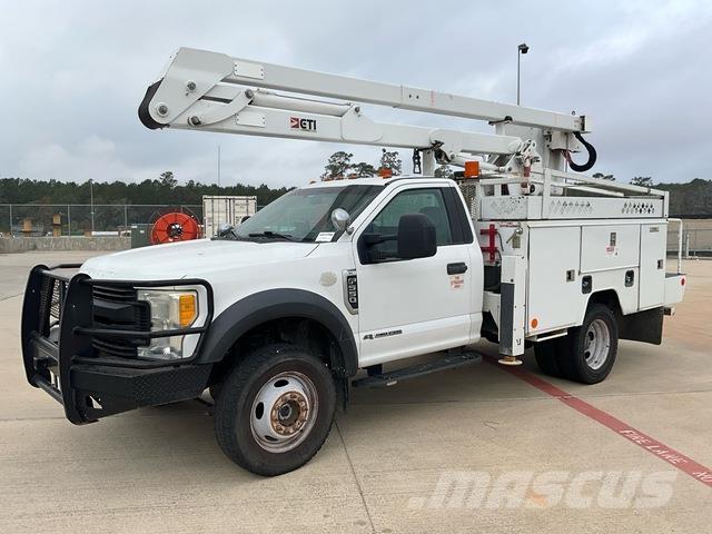 Ford F-550 Auto korpe