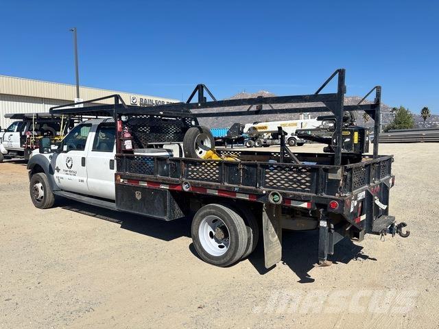 Ford F-550 Kamioni sa kranom