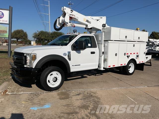 Ford F-550 Auto korpe