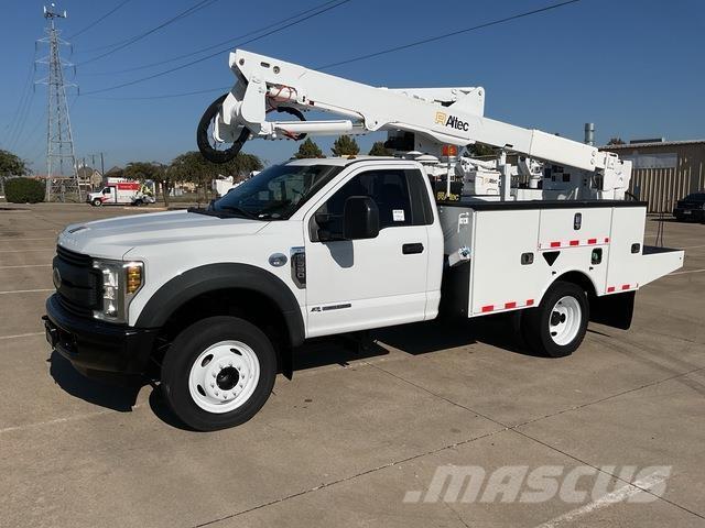 Ford F-550 Auto korpe