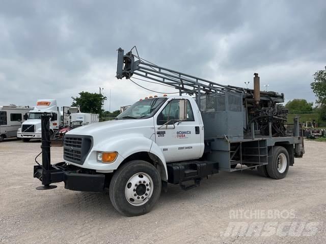 Ford F-650 Polovni mobilni kamioni za bušenje