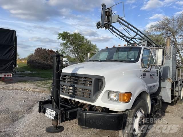Ford F-650 Polovni mobilni kamioni za bušenje