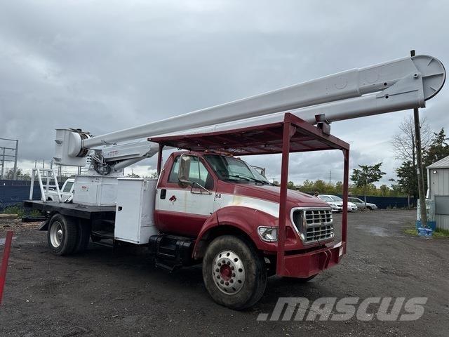 Ford F-750 Auto korpe