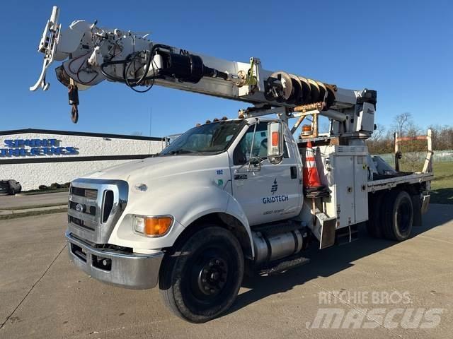 Ford F-750 Polovni mobilni kamioni za bušenje
