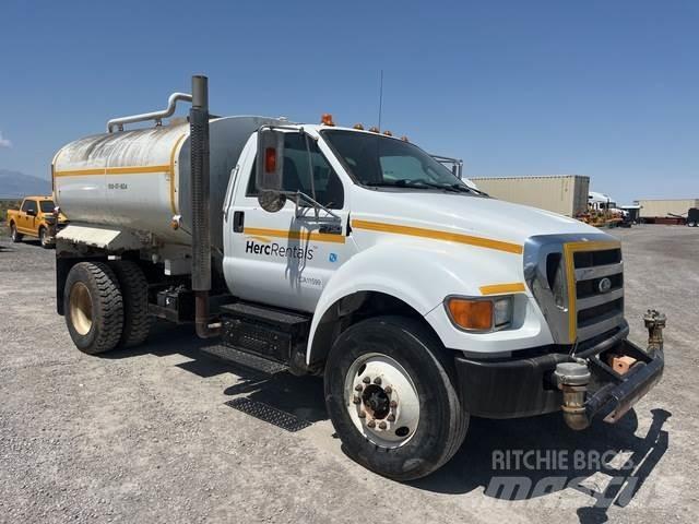 Ford F-750 Kamioni za vodu