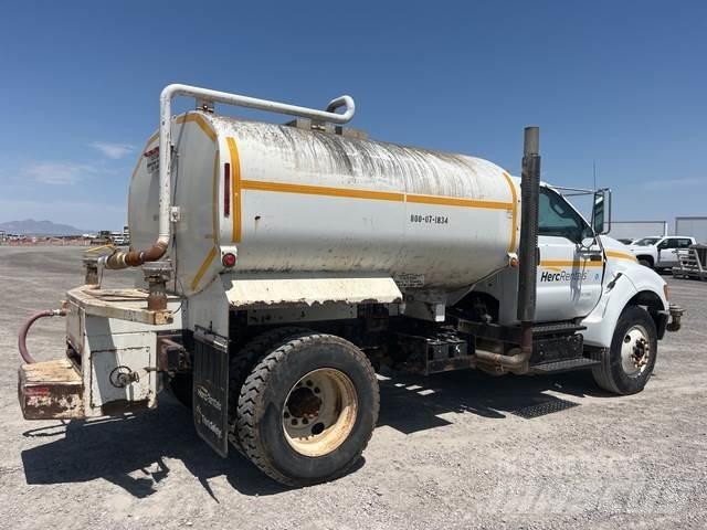 Ford F-750 Kamioni za vodu