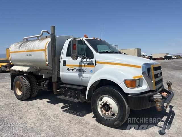 Ford F-750 Kamioni za vodu