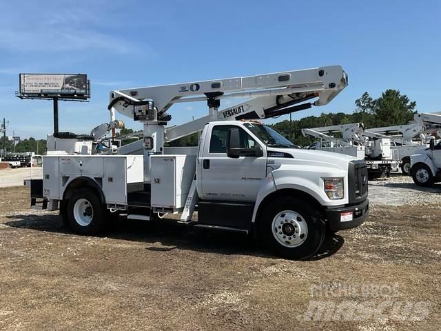 Ford F-750 Auto korpe