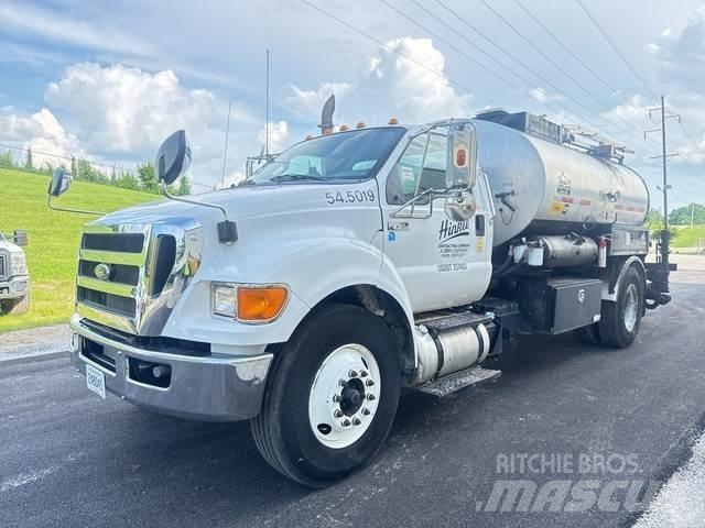 Ford F-750 Kamioni mešalice za beton