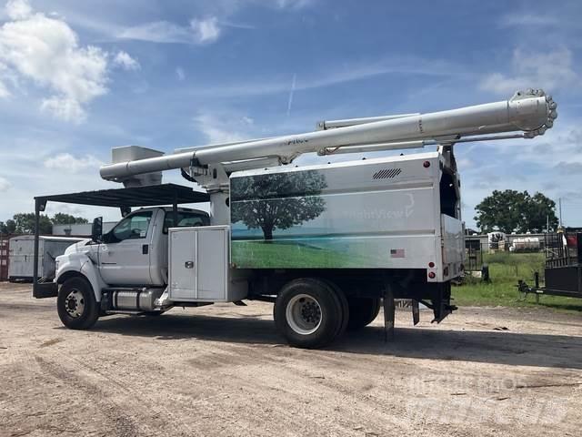Ford F-750 Auto korpe